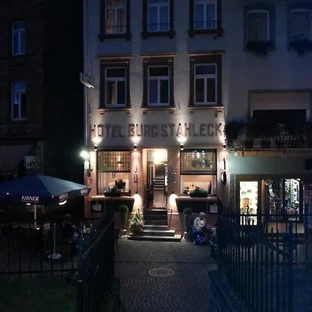 Hotel-cafe-burg Stahleck מלון 2*