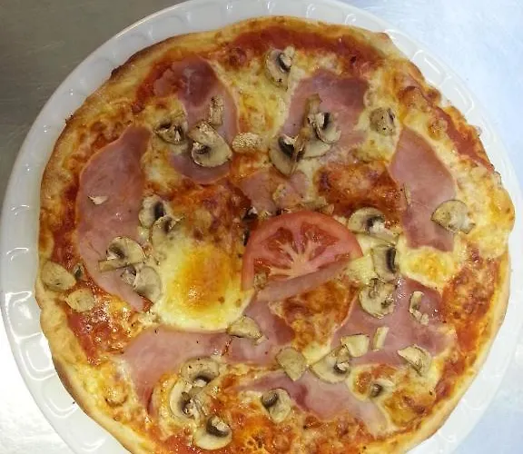 Hotel-cafe-burg Stahleck באכאראך